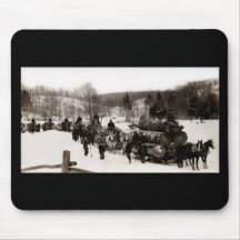 1905 Lumberjacks at work Mouse Pad
