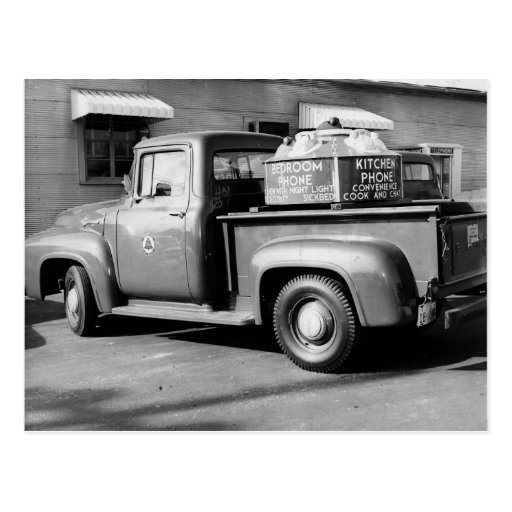 Bell Telephone Truck Dyersburg Tennessee Postcard