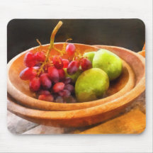 Bowl of Red Grapes and Pears Mousepads