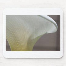 Calla lily curve mouse pad