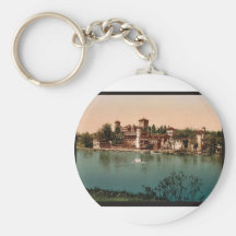 Castle and mediaeval market town, Turin, Italy vin Key Chains