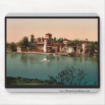 Castle and mediaeval market town, Turin, Italy vin Mouse Pads