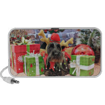 Christmas - Schnauzer - Sadie Mp3 Speaker