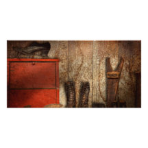 Cobbler - The shoe shiner 1900 Photo Card