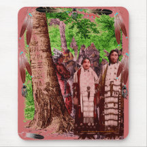 Daíoþa, Naíoþa, and Laíoþa visit Mousepad