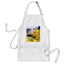 Detailed Picture Of A Yellow Flower With The Town Aprons