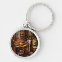Doctor - My tiny little office Keychains
