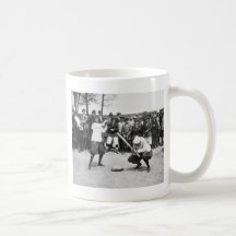Female Giants: 1913 Mug