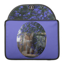 Flower Cat Oval Sleeve For MacBooks