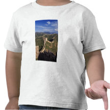 Great Wall winding through the mountain, Tee Shirts