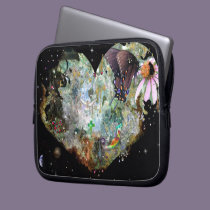 Heart your world 2 laptop sleeves