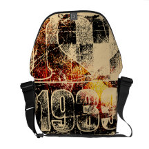I love 1939 - Pop art vintage - Messenger Bags
