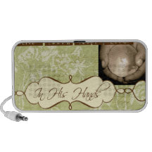 In his hands travel speaker