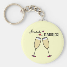 Just Married Keychain Favours
