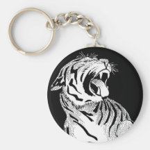 KEYCHAIN White Tiger Aggressive Big Cat Snarling