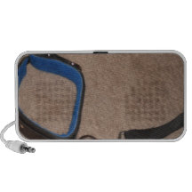 LEAD AND COLLAR NOTEBOOK SPEAKER