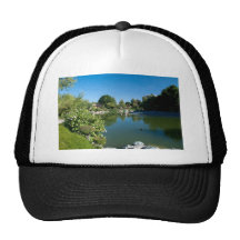 Pond hat