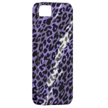 Purple seamles animal print texture of leopard