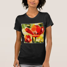 Red Tulip Open T-shirt