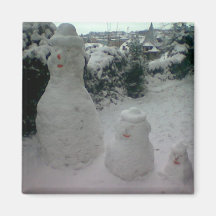 SNOW FAMILY MAGNET