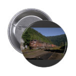 USA, Lehigh Valley EMD F7A leading Alco with train Pin