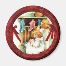 Vintage Hanging Stockings Magnet
