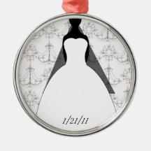 White Wedding Dress Engagment Circle Ornament