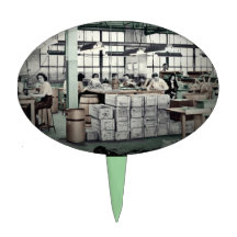 Women Factory Workers WWII Cake Pick