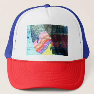 Это дизайн, детка! trucker hat