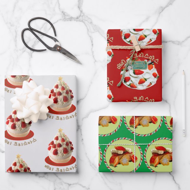 크리스마스 Merry Christmas Strawberry Cakes  Wrapping Paper Sheet (Front)