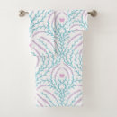 Search for pale pink bath towels Vintage