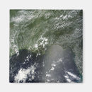 Search for disaster magnets Oil slicks