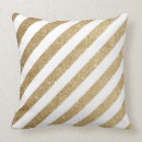 Search for shiny gold cushions Pink