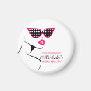 Search for dot pink magnets Chic