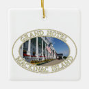 Search for hotel christmas tree decorations Island
