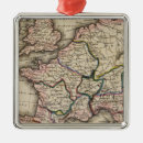 Search for classical christmas tree decorations Europe