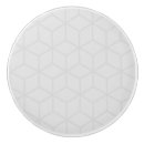 Search for light knobs and pulls Ceramic