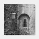 Search for prisons magnets English