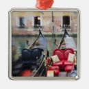 Search for selective focus Gondola