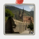 Search for christian christmas tree decorations Spanish