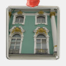 Search for famous christmas tree decorations Green