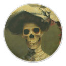 Search for halloween knobs and pulls Skeleton