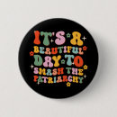 Search for beautifuls badges Vintage