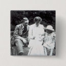 Search for 1910 badges Photographer