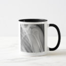 Search for shoulder mugs Black and white