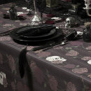 Search for skull tablecloths Roses