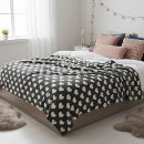 Search for black and white pattern blankets Simple