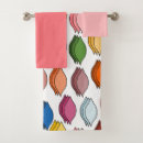 Search for green leaf bathroom accessories Red