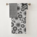Search for black and white diamond pattern bathroom accessories Flower