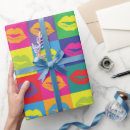 Search for kiss wrapping paper Pattern